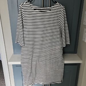 Black and White Striped Dress With Pockets